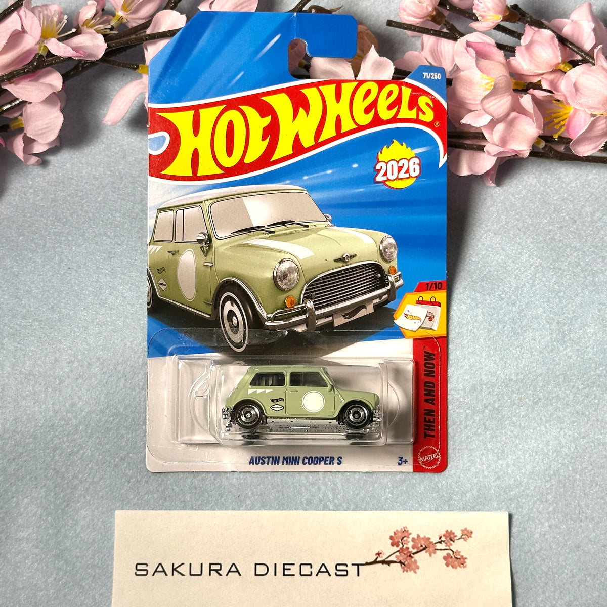 1/64 Hot Wheels Austin Mini Cooper S – Sakura Diecast