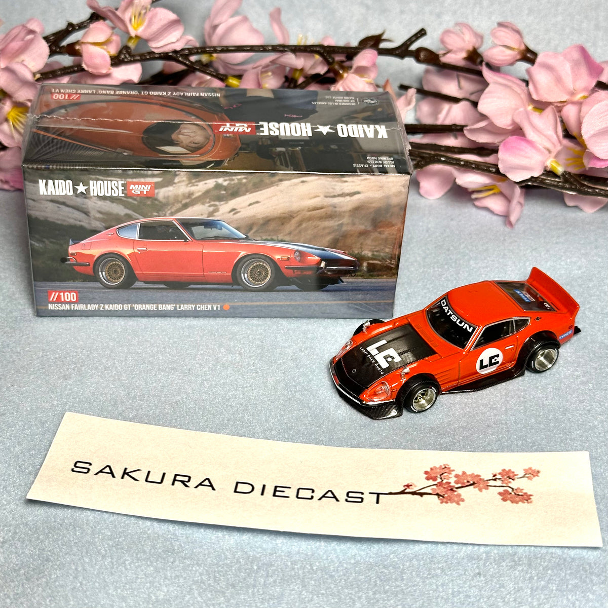 【リアル!】Kaido House Datsun FARLADY 240Z 1/64 Mini GT Kaido-House Datsun Fairlady Z 240Z 100 – Sakura