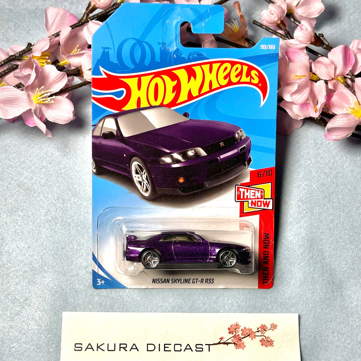 1/64 Hot Wheels Nissan Skyline GT-R R33 (purple) – Sakura