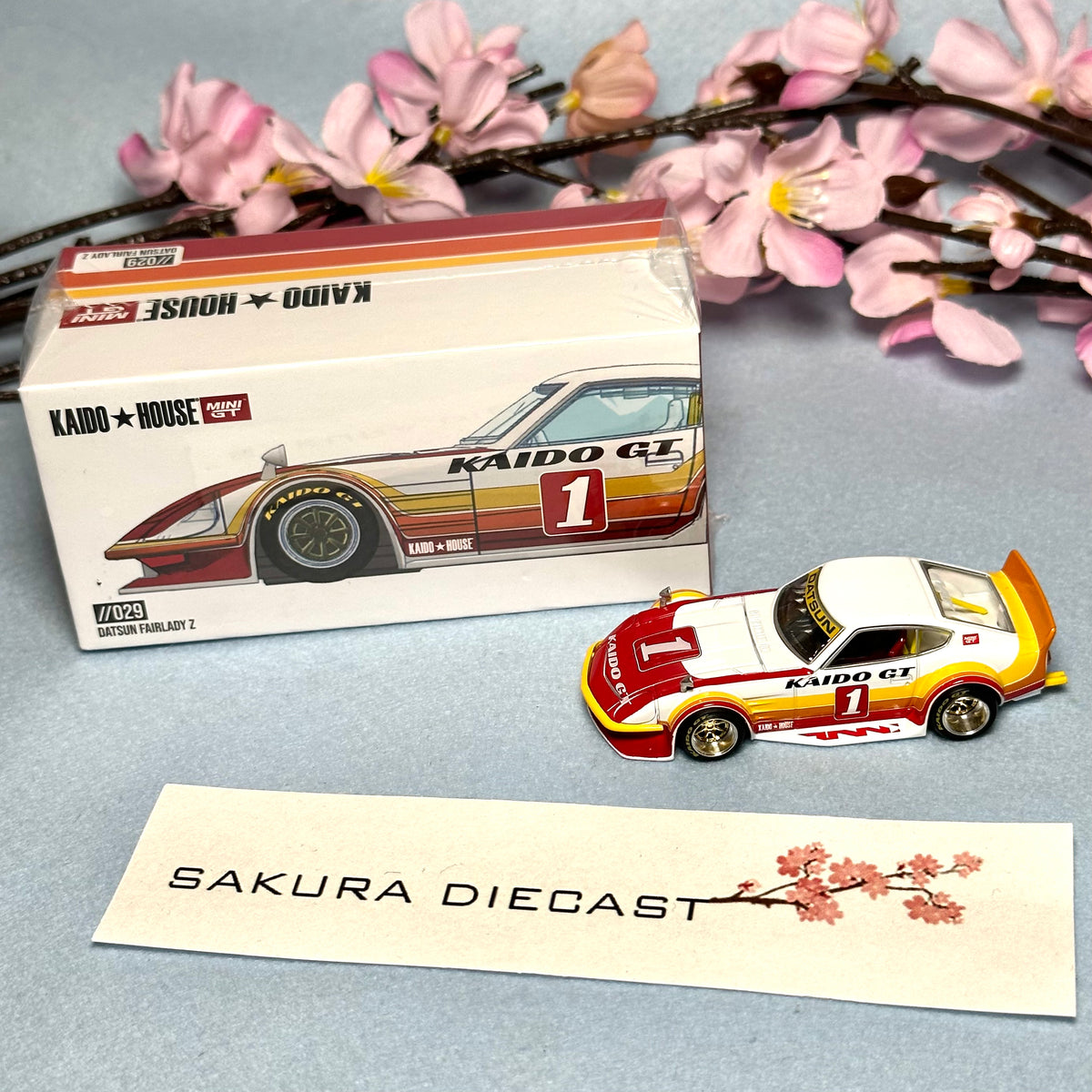 1/64 Mini GT Kaido-House Datsun Fairlady Z 240Z 029 – Sakura Diecast 1/64 Mini GT Kaido-House Datsun Fairlady Z 240Z 029 – Sakura Diecast