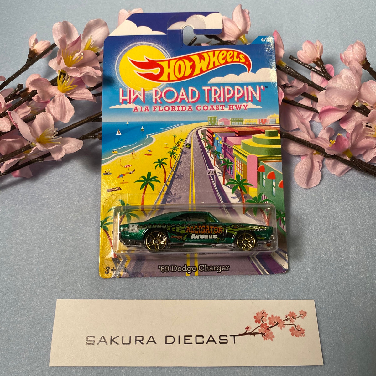 1/64 Hot Wheels HW Road Trippin' - '69 Dodge Charger – Sakura Diecast
