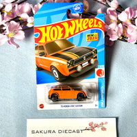 1/64 Hot Wheels ‘73 Honda Civic Custom (orange)