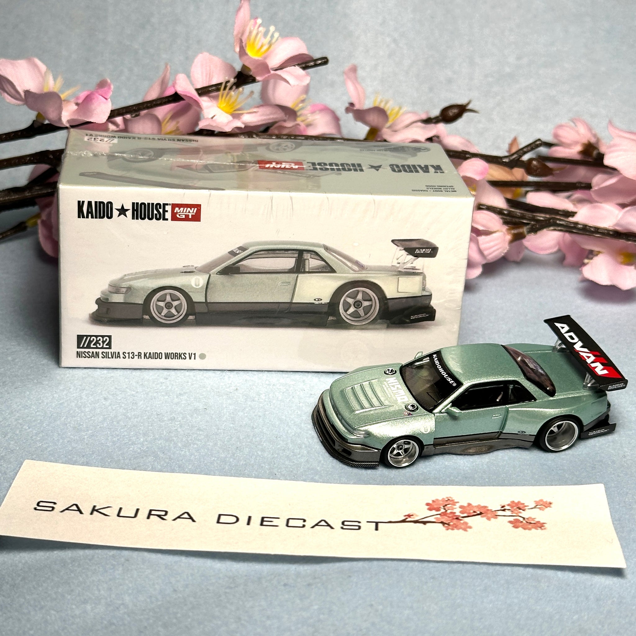 1/64 – Sakura Diecast