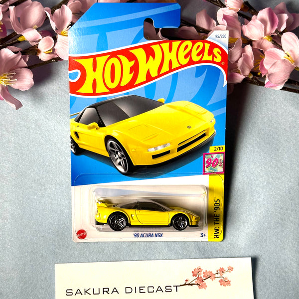 1/64 Hot Wheels ‘90 Acura NSX (yellow)