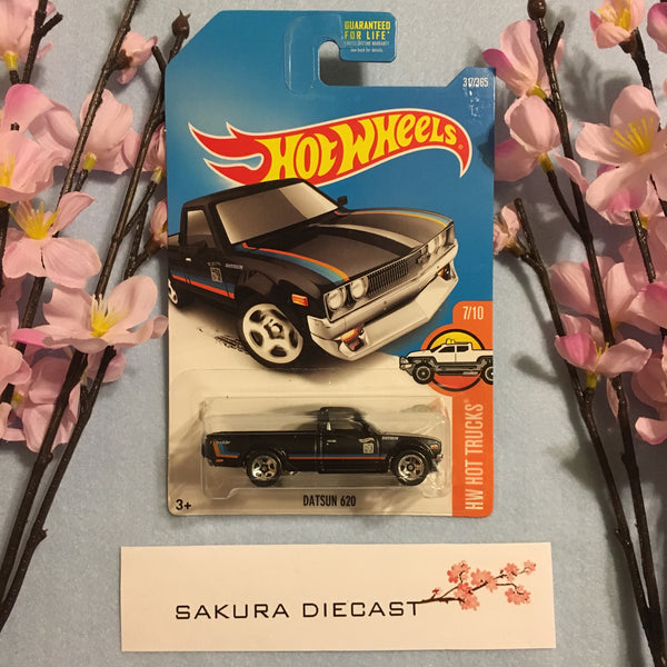 1/64 Hot Wheels Datsun 620 (black)