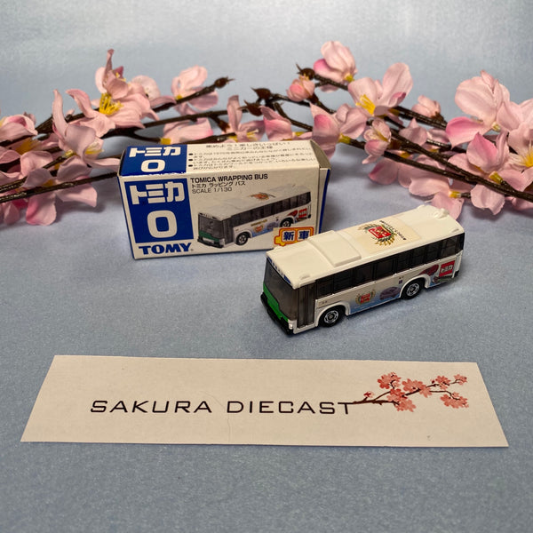 1/64 Tomica Wrapping Bus