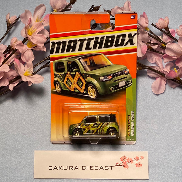 1/64 Matchbox Nissan Cube