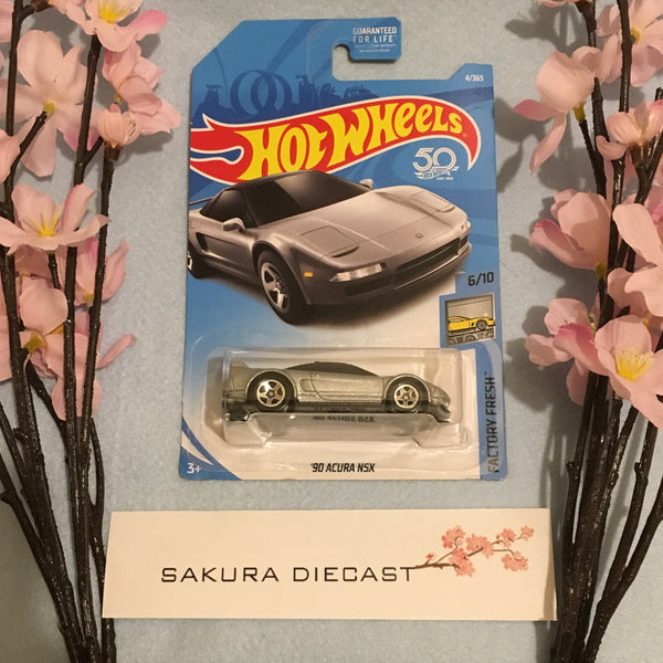 1/64 Hot Wheels ‘90 Acura NSX (silver)